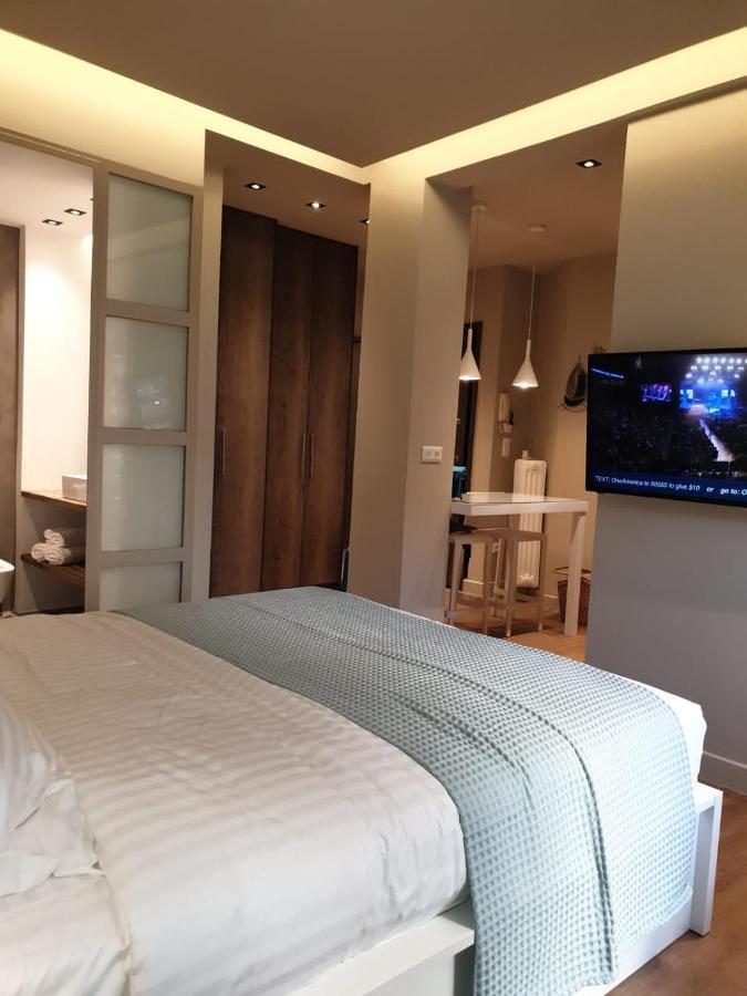 Renovated Studio With Roof Garden Access, 15 M Walk To Acropolis Leilighet Athen Eksteriør bilde