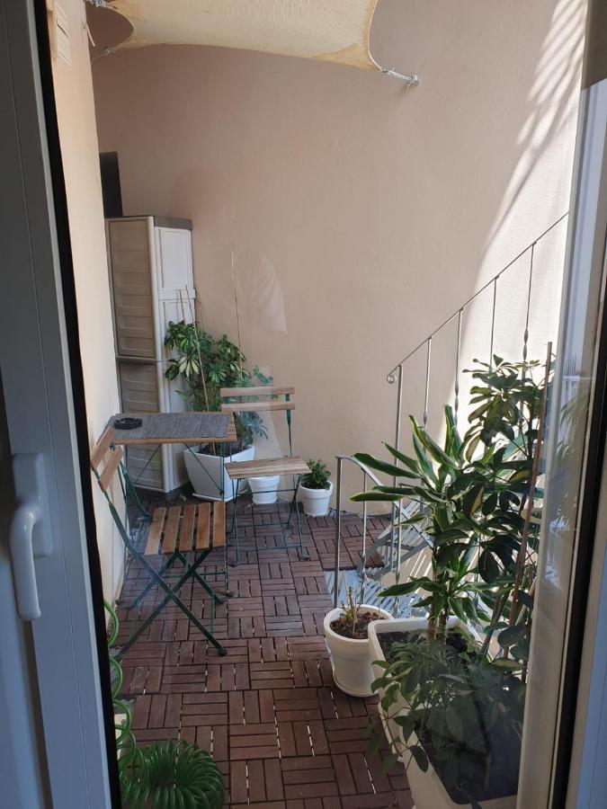 Renovated Studio With Roof Garden Access, 15 M Walk To Acropolis Leilighet Athen Eksteriør bilde